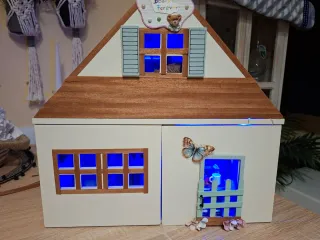 Casa de muñecas Zara Home customizada