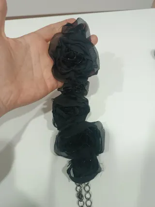 Conjunto collar y pulsera rosas negras