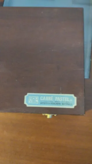 Caja de pinturas pasteles profesionales
