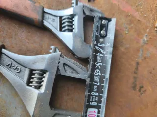 Juego 2 llaves inglesas ajustables