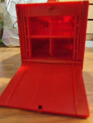 Camión de Juguete Rojo