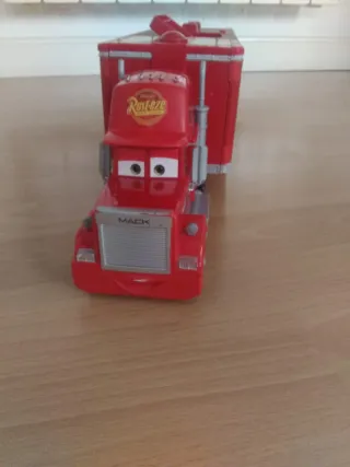 Camión de Juguete Rojo