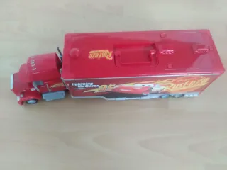 Camión de Juguete Rojo