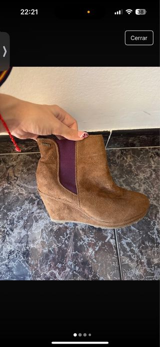 Botines de cuña marrones