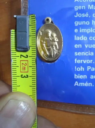 Medallas religiosas con oraciones