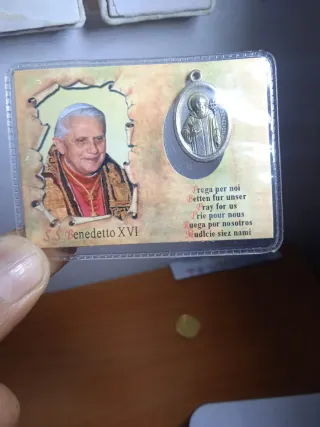 Medallas religiosas con oraciones