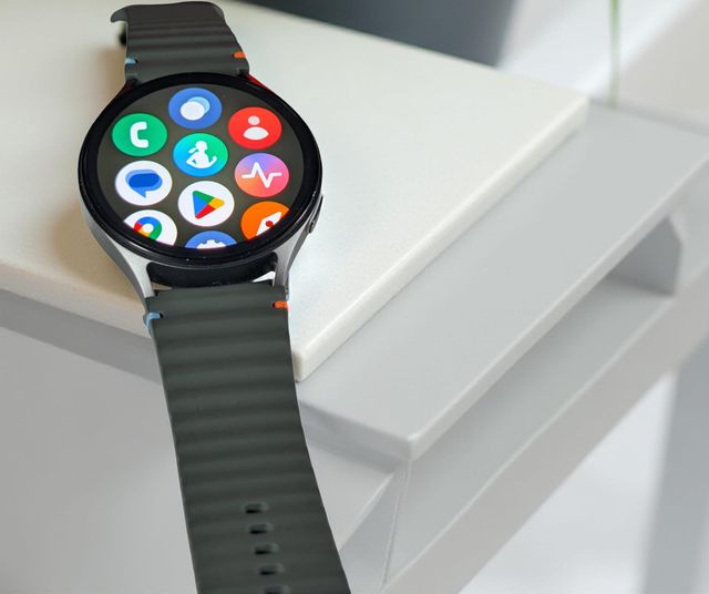 Samsung Galaxy Watch 7 - Gris/Multicolor