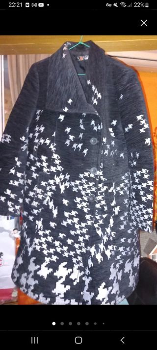 Lote di 2 cappotti, 34, 84