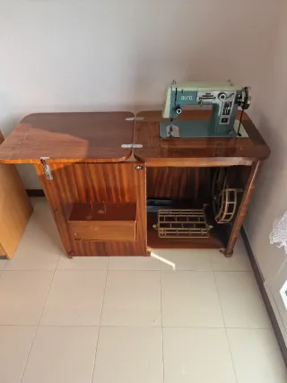 Máquina de coser Alfa 108
