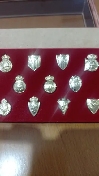 Lote Pines Chapados en Oro