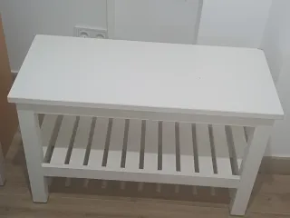 Banco de madera blanco