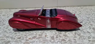 Coche Delahaye 1:18