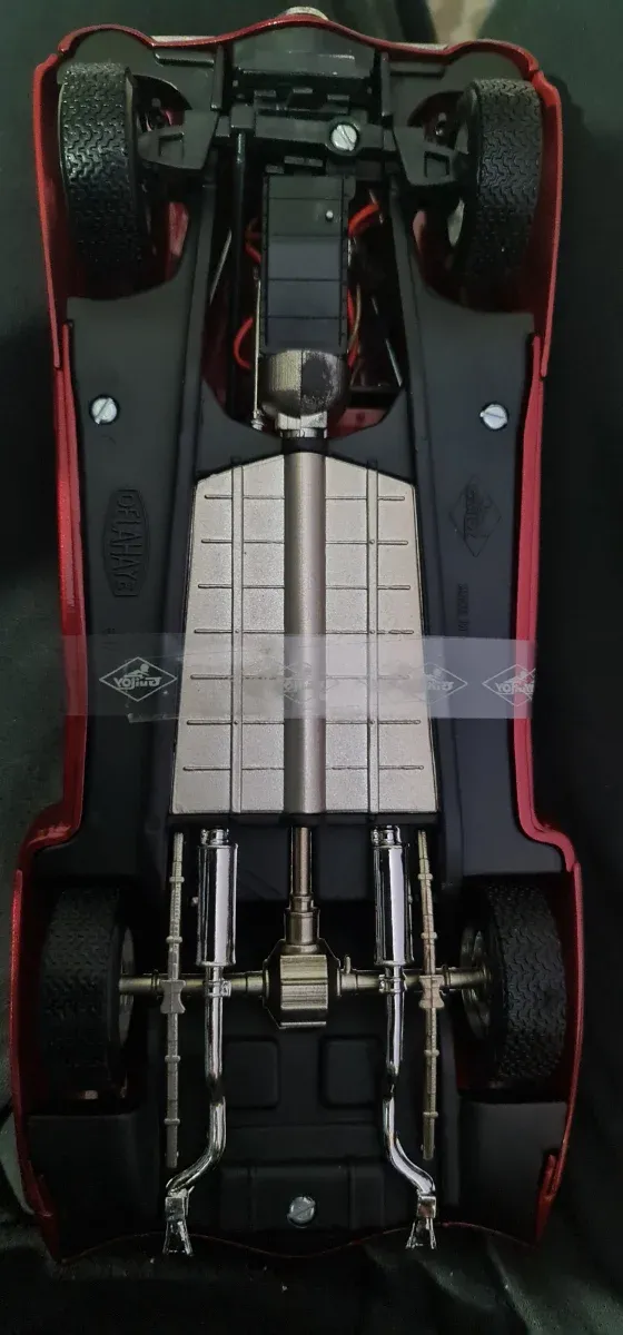 Réplica de Carro Delahaye 1:18