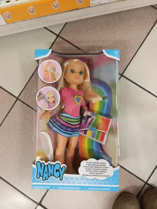 Muñeca Nancy Mechas con Accesorios