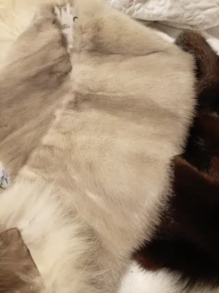 Estola y cuellos de pelo