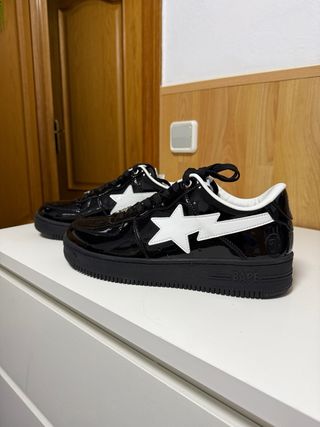 BAPE Air Force 1 Negras y Blancas