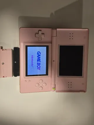 Nintendo DS Lite Rosa + Cargador