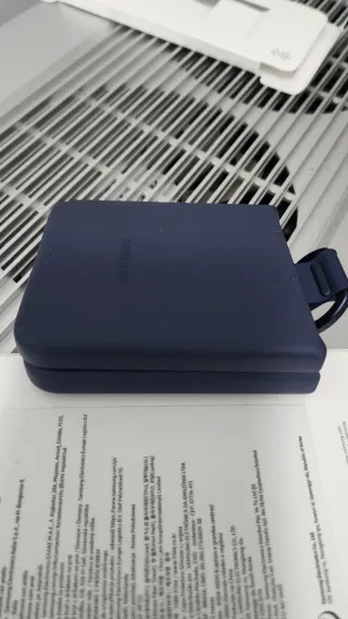 Custodia in silicone per Samsung Galaxy Z Flip4 con anello