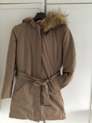 Anorak beige mujer reversible ,  capucha y pelo