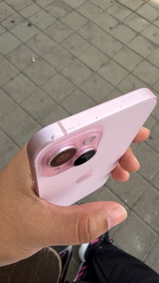 iPhone 15 Rosa 128GB - 83% Batería