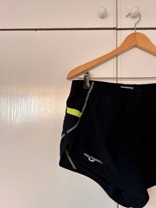 Pantalón corto running Pro Touch negro