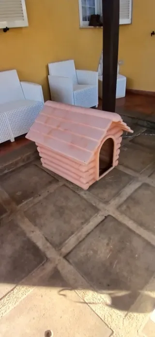 Cuccia per cani in pvc stile baita