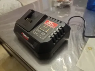 Cargador Parkside Performance 20V