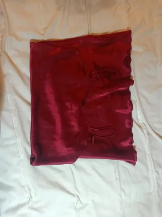 Vestido mini rojo satinado