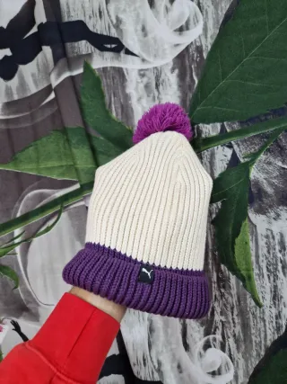 Cappello lana Puma bianco e viola con pompon