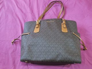 Bolso Michael Kors Marrón Monogram