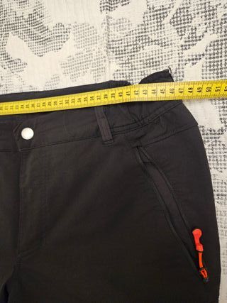 Pantalón Montaña Trekking Quechua Talla XL W37 L34