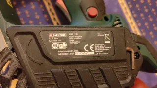 Cepillo Eléctrico Parkside 12V con Maletín