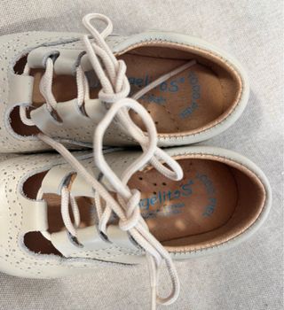 Zapatos inglesitos talla 19