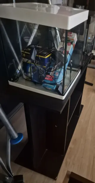 Acuarios Nano 20L y 30L con Mesa Negra