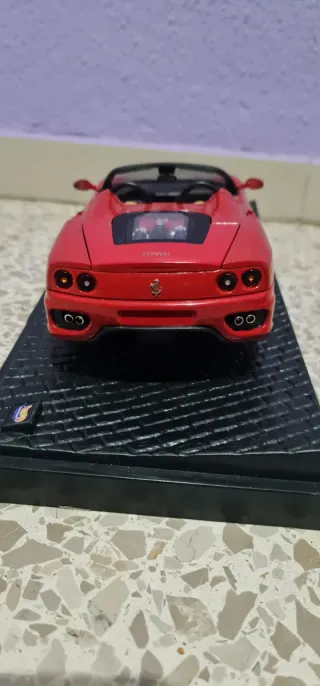 Ferrari 360 Spider 1:18 Hot Wheels