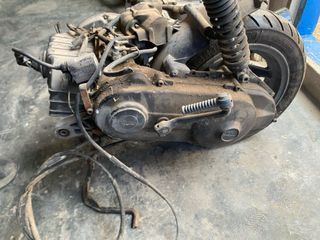 Motor Suzuki Address AP