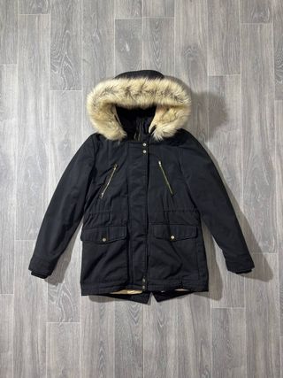 Giubbotto Zara con cappuccio e pelliccia