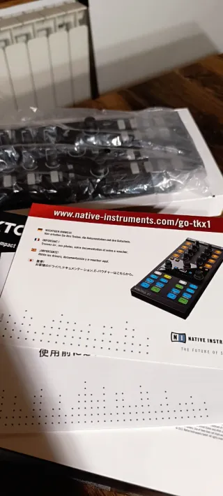 Traktor Kontrol X1 MK2 Controlador DJ