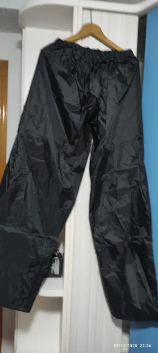 Chaqueta y pantalón impermeable IXS talla 2XL moto