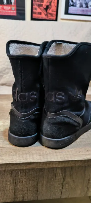 Botas Adidas ante negras