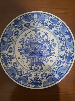 2 Platos Delft Florales y Pájaro