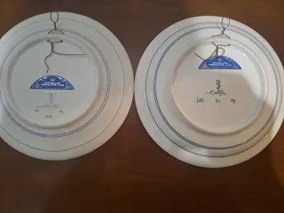 2 Platos Delft Florales y Pájaro