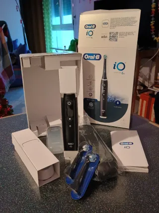 Oral-B iO 6N Spazzolino Elettrico Nero