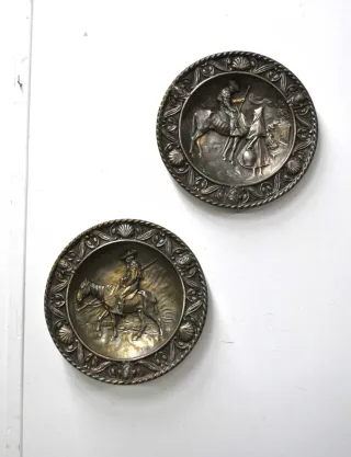 Antichi piatti in bronzo