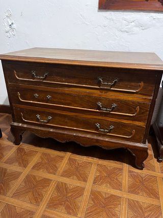 Cómoda de madera