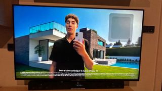 TV LED Sony 55'' KDXE8596 y barra de sonido LG