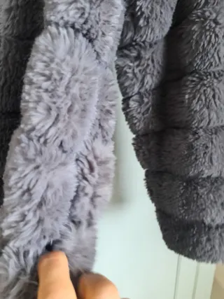 Abrigo Amisu  gris talla 42