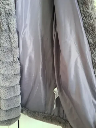 Abrigo Amisu  gris talla 42