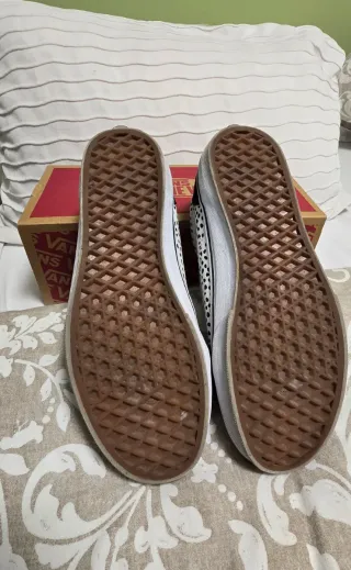 Vans Old Skool Negras y Blancas talla 38,5