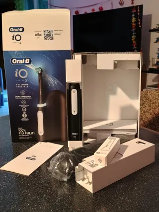 Oral-B iO Series 3 Edizione Speciale